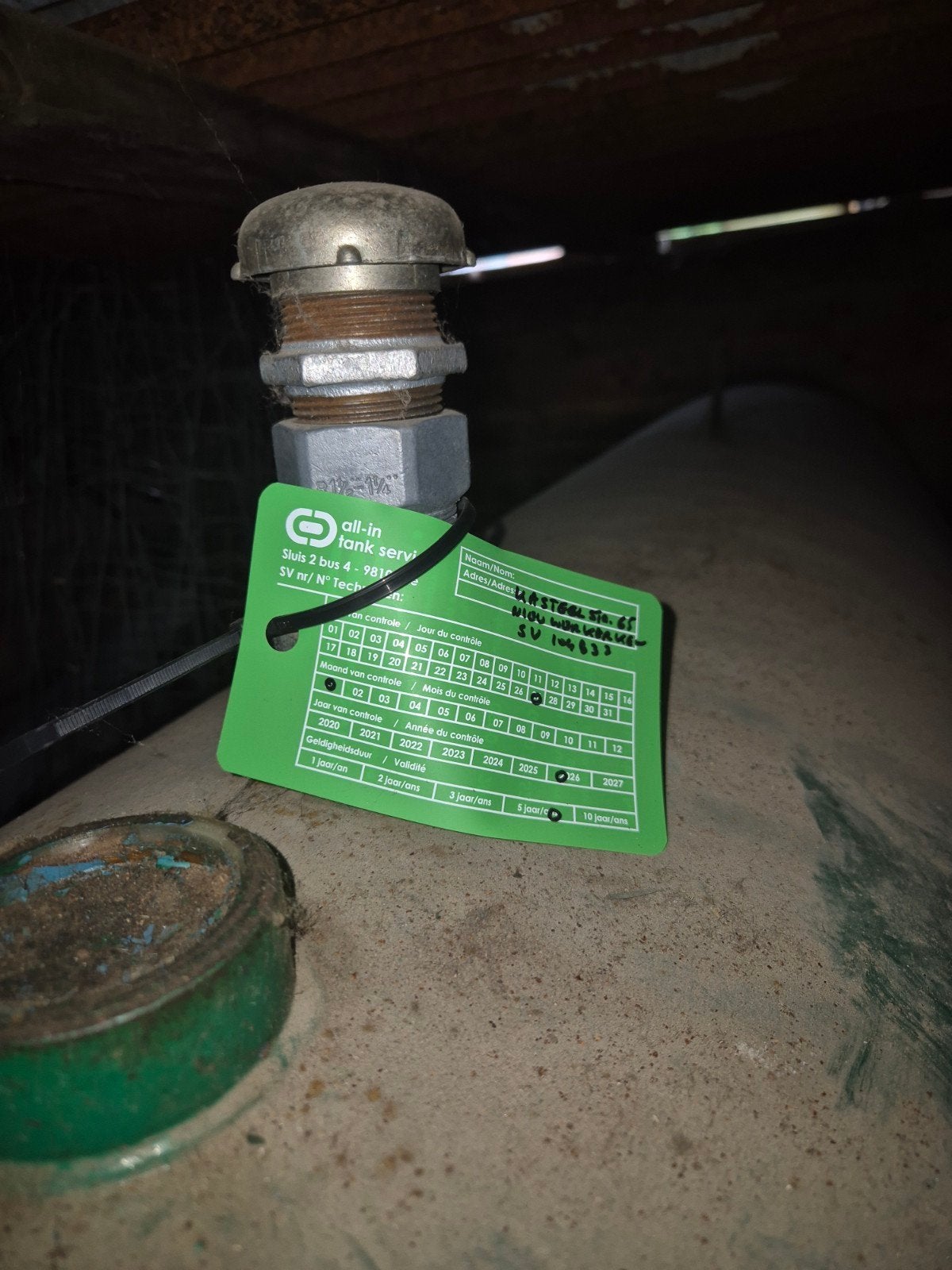 lege mazoutton 2400l gekeurd op 26/01/2026, Doe-het-zelf en Bouw, Ophalen, Gebruikt