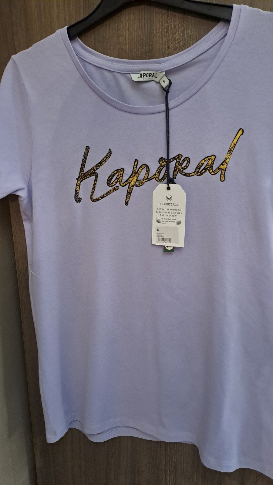 T-shirt kaporal Neuf encore étiquette  taille S, Enlèvement