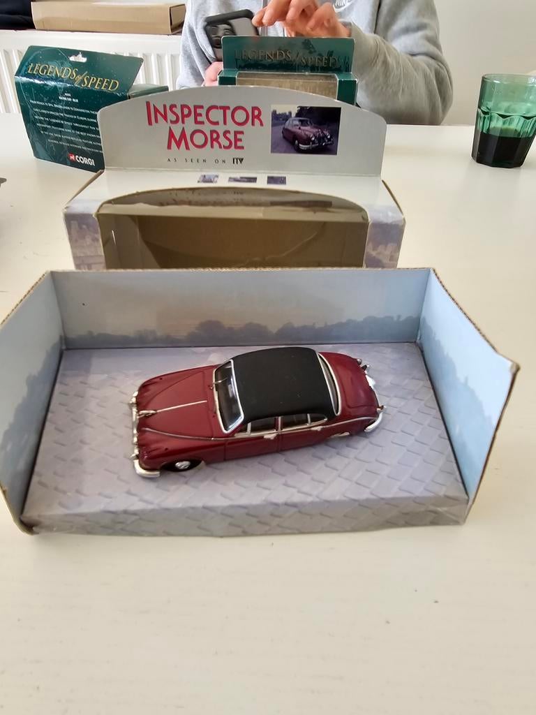 Corgi 01803 Inspector Morse Jaguar MK 11 en boîte 1:43, Enlèvement ou Envoi, Voiture