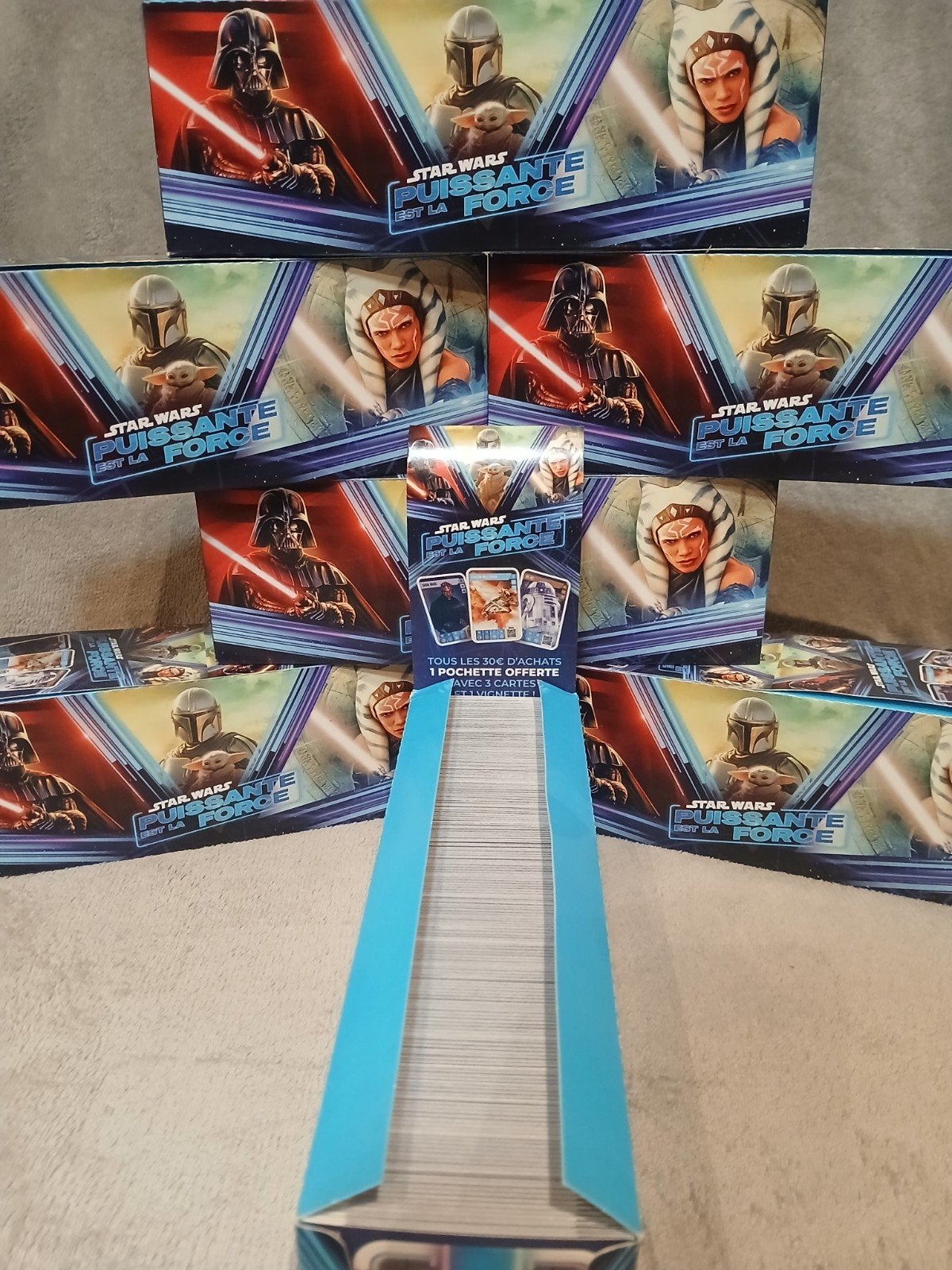 Lot de 7 cartons complets NEUFS – Cartes Star Wars, Enlèvement