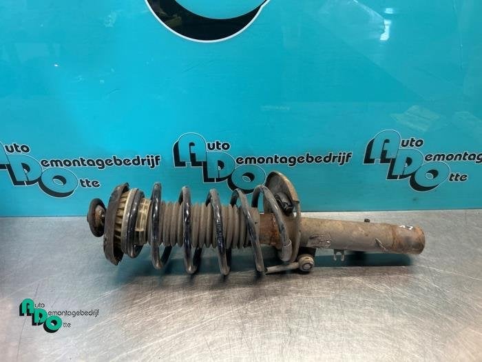 Barre amortisseur avant gauche d'un Peugeot 207 (207 06-), -, 3 mois de garantie, Utilisé, -