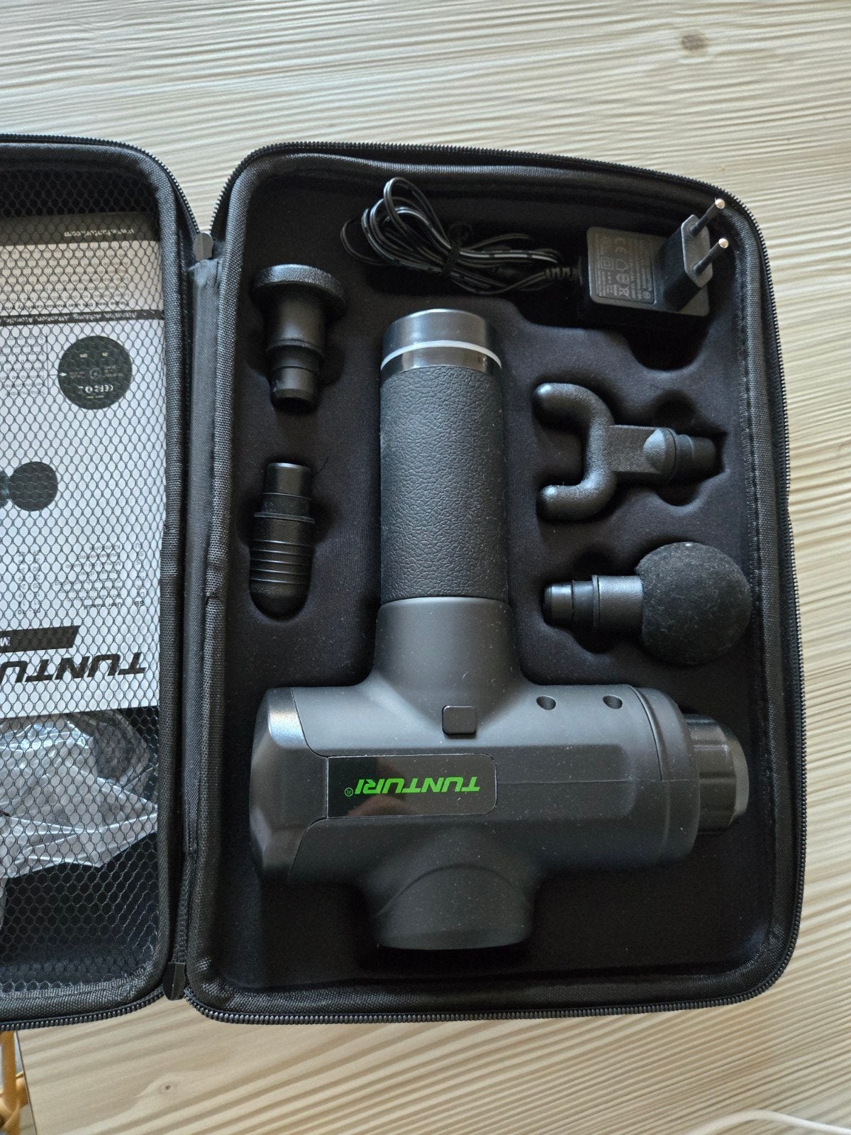 Pistolet de massage Tunturi (MG50) - avec étui de rangement, Enlèvement ou Envoi