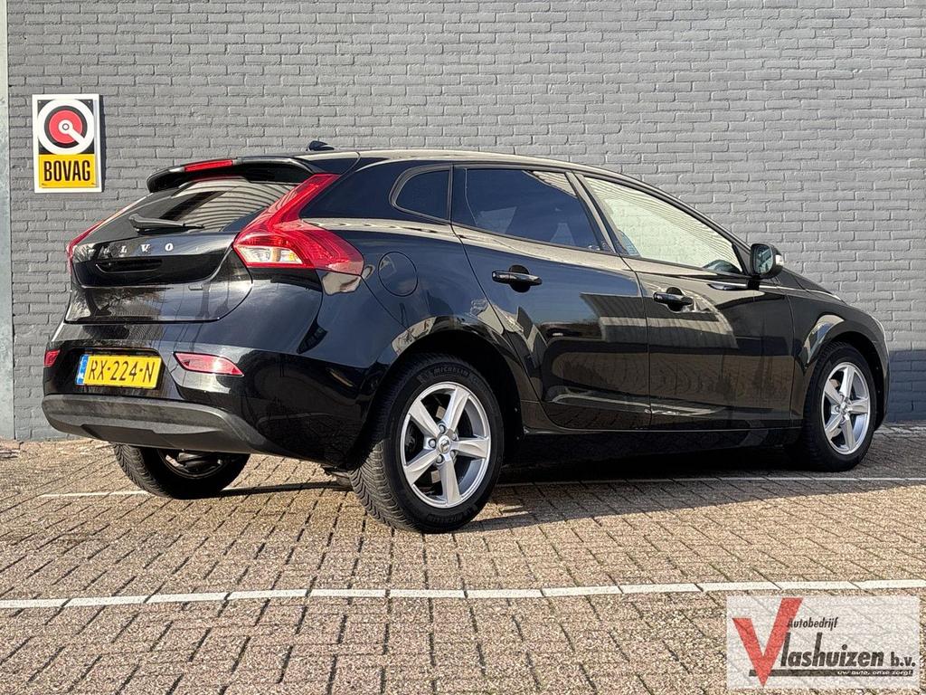 Volvo V40 2.0 D2 Nordic | € 4.750,- NETTO! | Airco | Cruise, Auto's, Volvo, Zwart, Start-stop-systeem, V40, Overige kleuren
