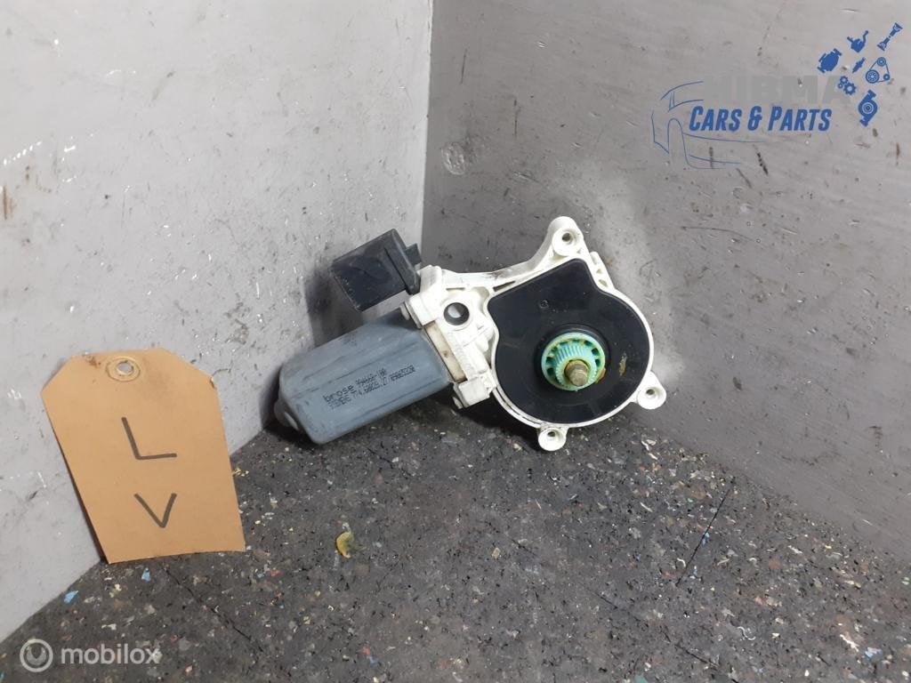 Raammotor linksvoor Chrysler 300C 3.0 V6 CRD ) 994668-100, Gebruikt, Chrysler, Ophalen of Verzenden, Chrysler