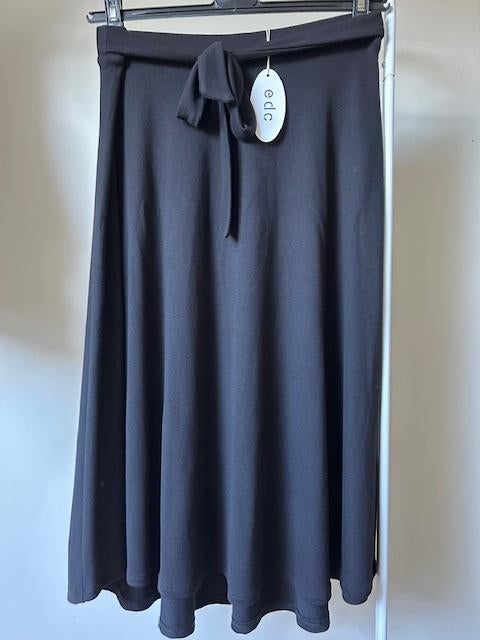 Jupe 3/4 L noire EDC neuve, EDC by Esprit, Enlèvement, Sous le genou, Noir