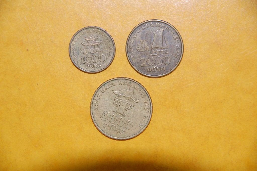 VIETNAM : 1000, 2000 en 5000 DONG, Verzenden, Zuidoost-Azië, Setje