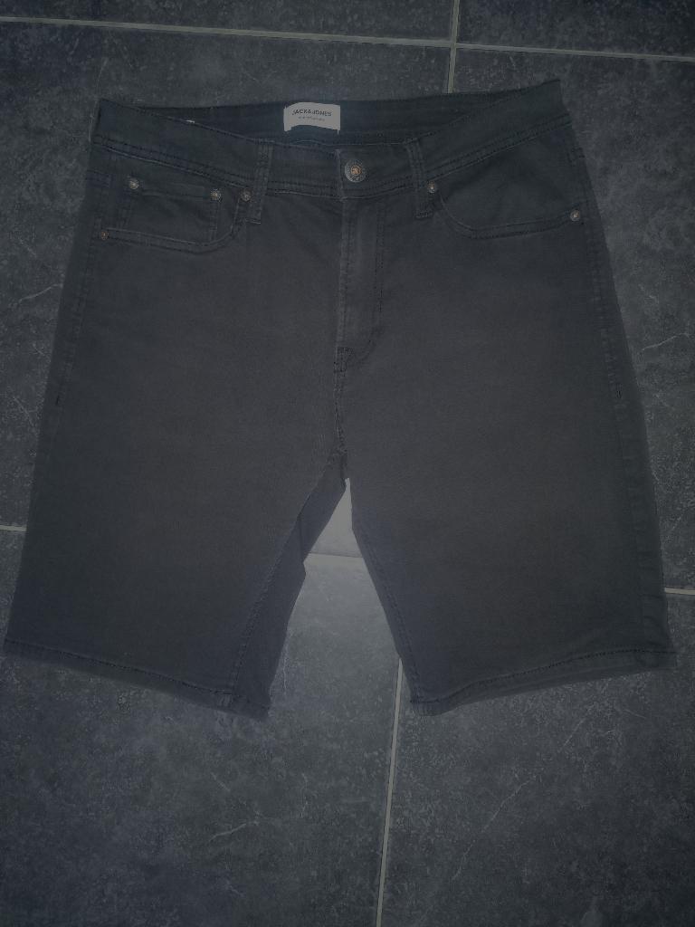 ZWARTE HERENSHORTS JACK&JONES REGULAR M - als nieuw, Kleding | Heren, Broeken en Pantalons, Maat 48/50 (M), Zwart, Ophalen of Verzenden