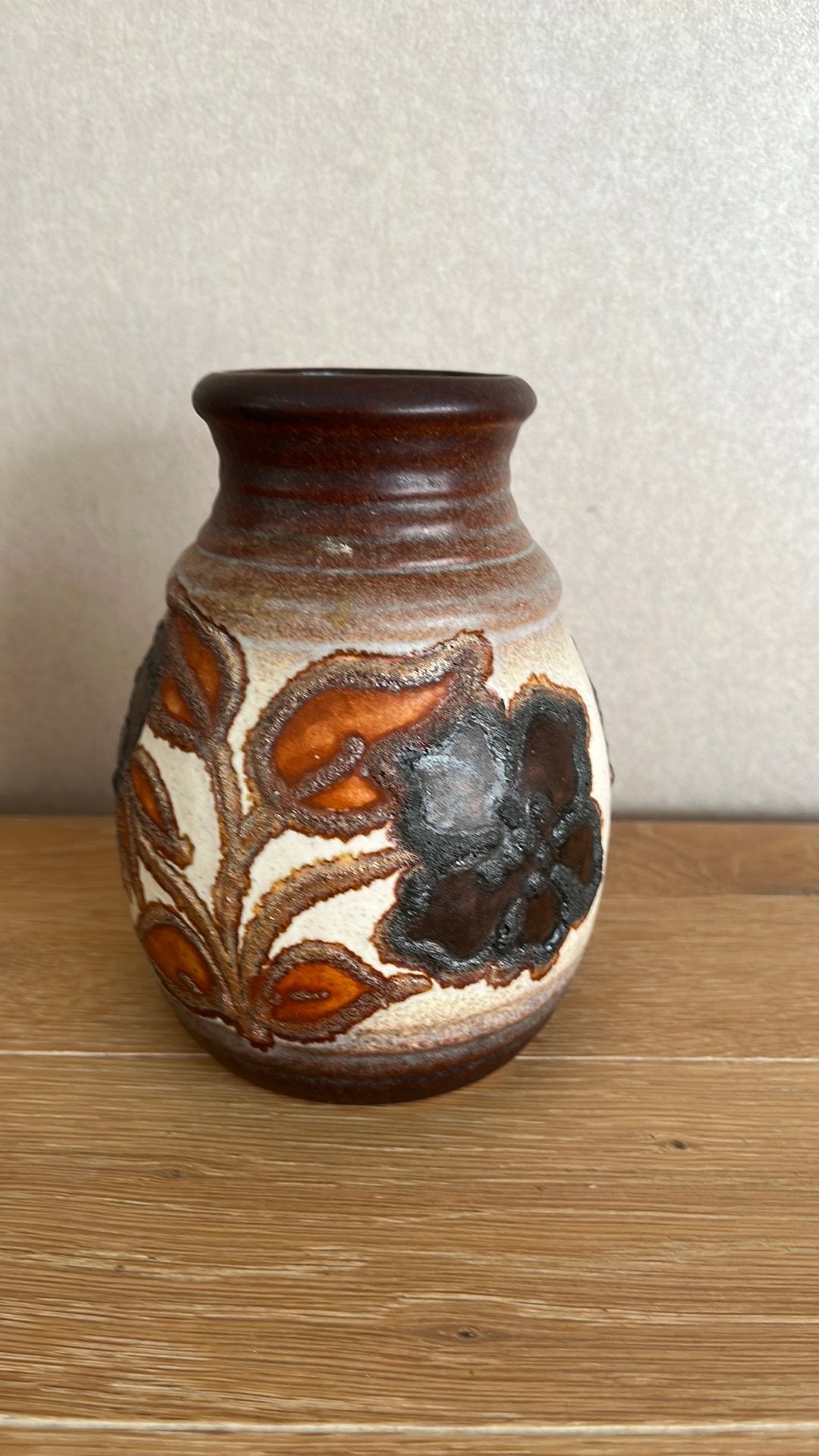 Vaasje keramiek W Germany, Ophalen of Verzenden