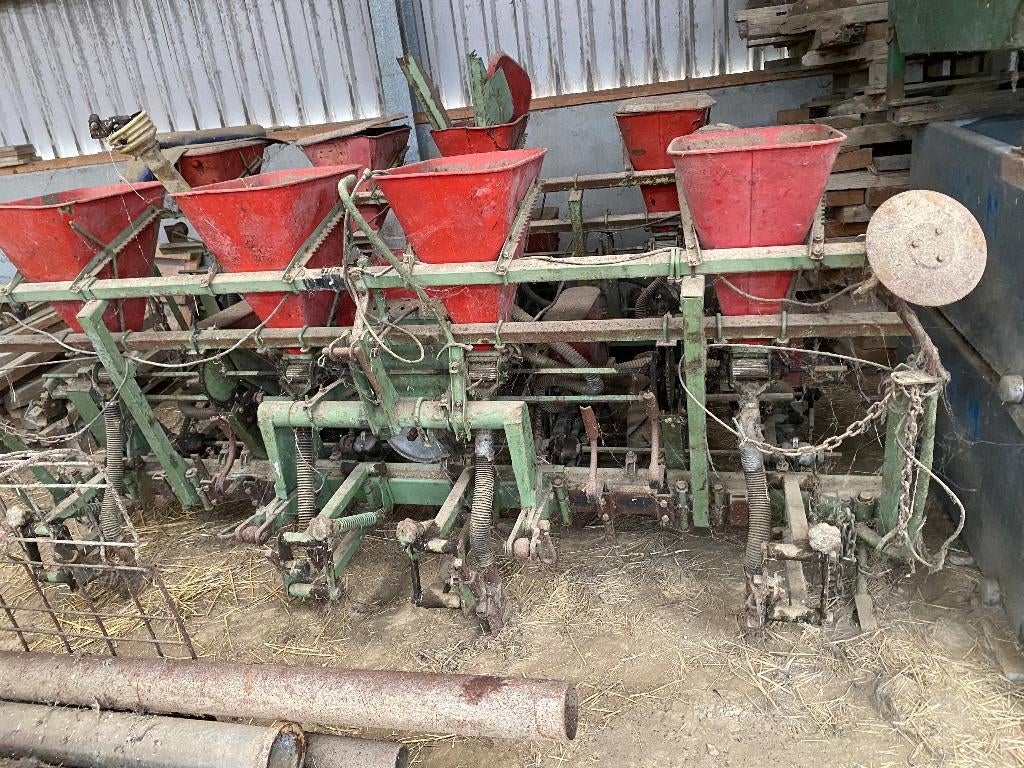 semoir de maïs 4 rangs Nodet - Gaugis, Enlèvement, Semer, Planter ou Lever