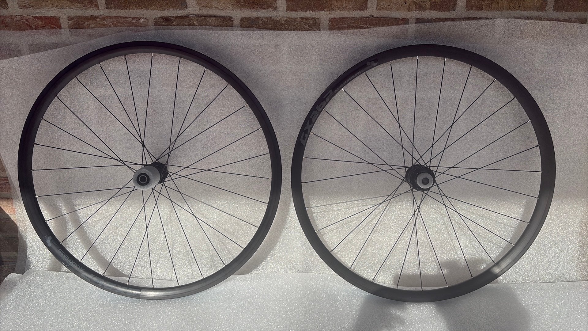 Alexrims GX26P Wielset met Shutter Precision Naafdynamo, Fietsen en Brommers, Ophalen, Zo goed als nieuw, Gravelbike, Verlichting