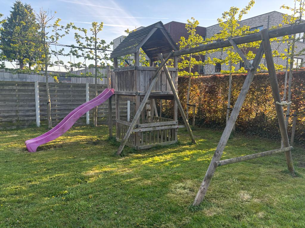 Speelhuisje met glijbaan, Kinderen en Baby's, Speelgoed | Buiten | Speeltoestellen, Gebruikt, Glijbaan, Ophalen