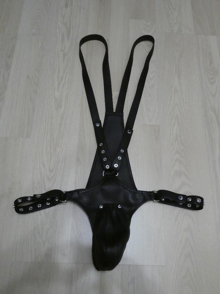 G-String Harnas Leather Look Zwart, Ophalen of Verzenden, Zwart, Slip