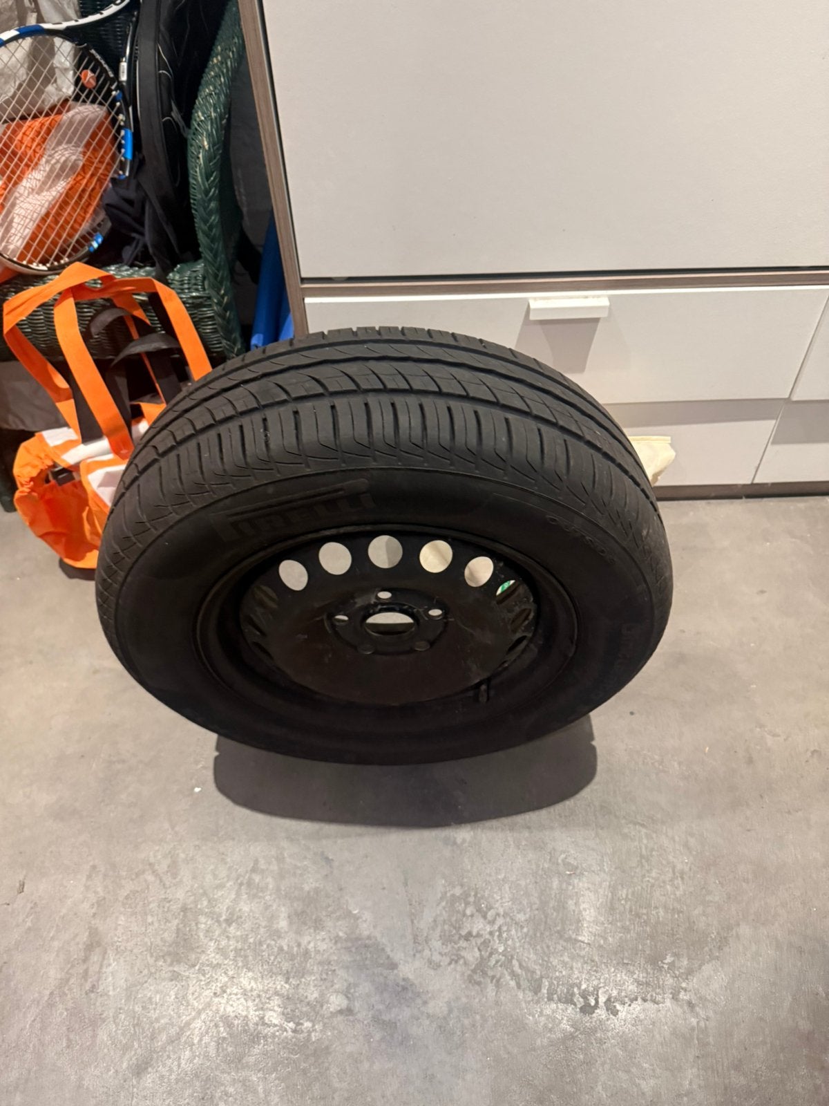Pack 4 roues 195/65 R15 - Pirelli Cinturato P1, Enlèvement, Pneus été, Pneu(s)