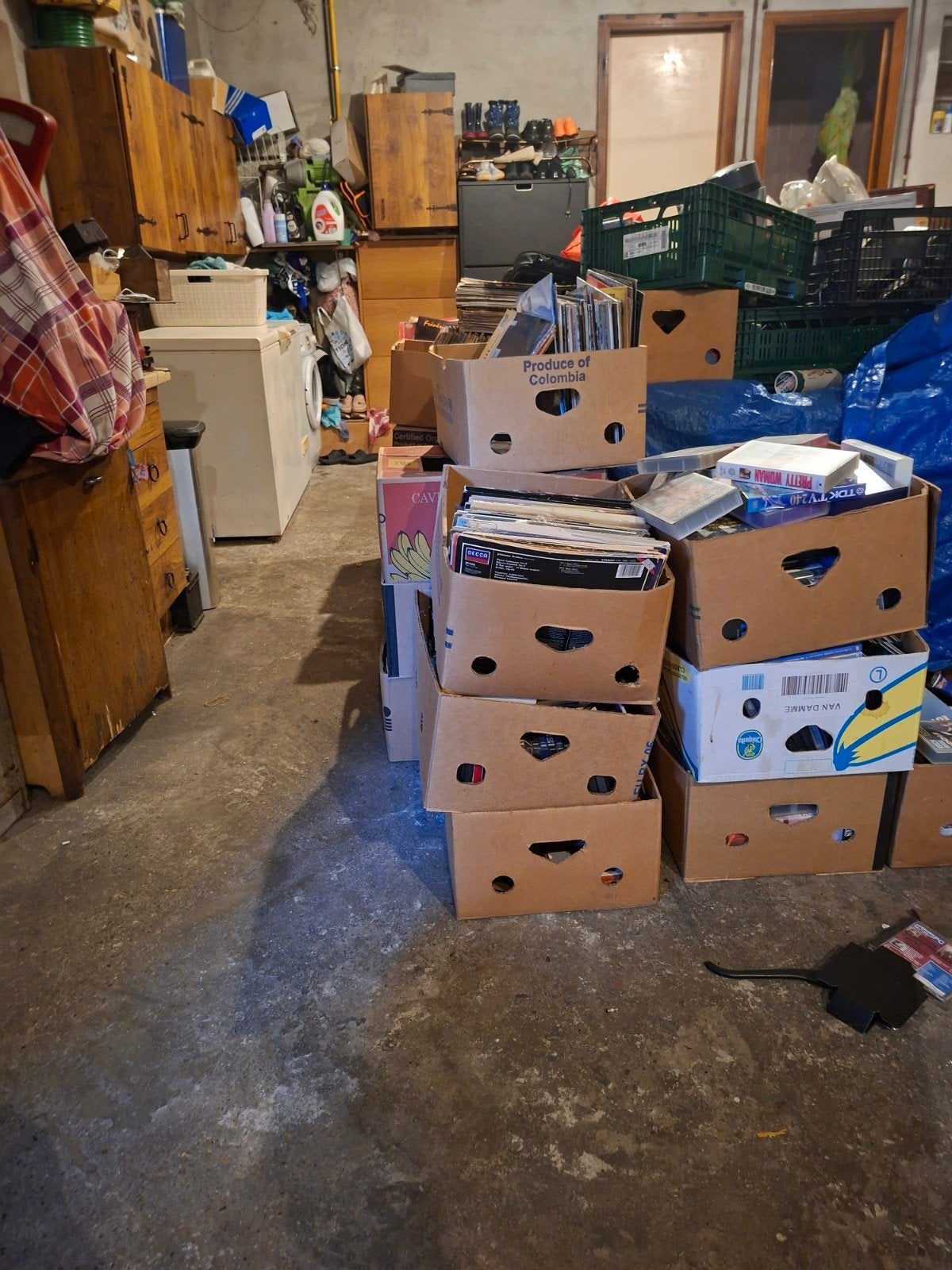 4000 disques Lp, Enlèvement, LP