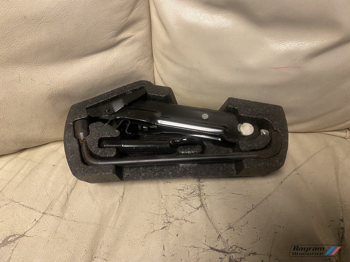 Toyota krikset krik Aygo Sleepoog moersleutel yaris sleepoog, Gebruikt, -, -, Ophalen of Verzenden