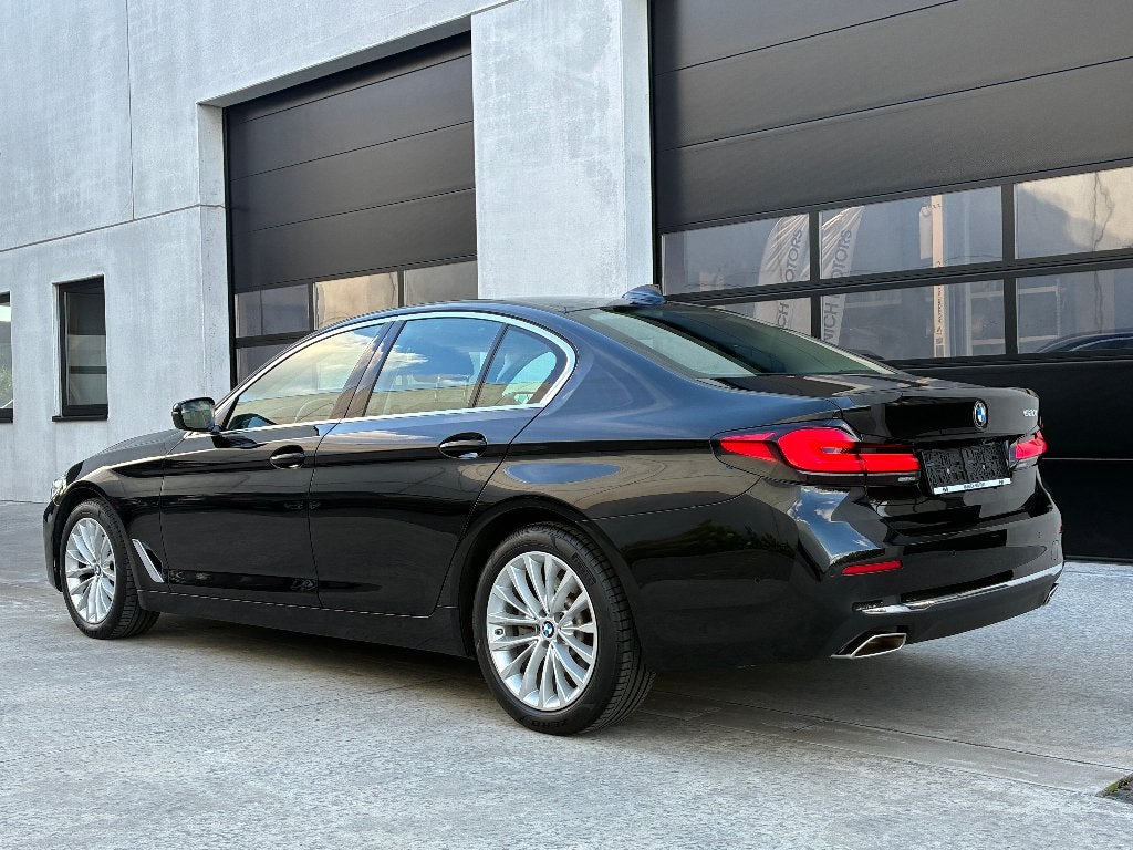 BMW 520i Berline /Luxe/Accès confort/... Garantie de 2 ans, Cuir, Essai à domicile, Entreprise, Garantie prolongée