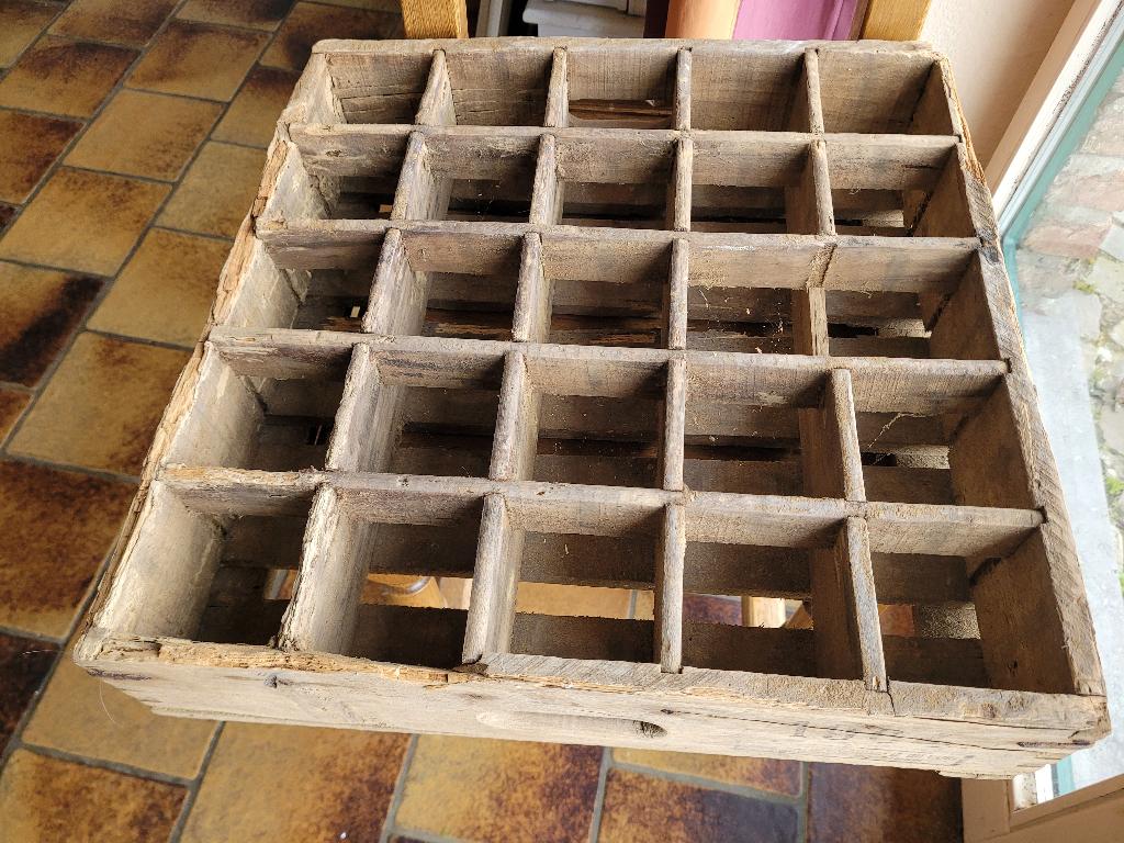 ANCIEN CASIER ORVAL 1964 EN BOIS 25 BTS, Enlèvement ou Envoi, Bouteille(s)