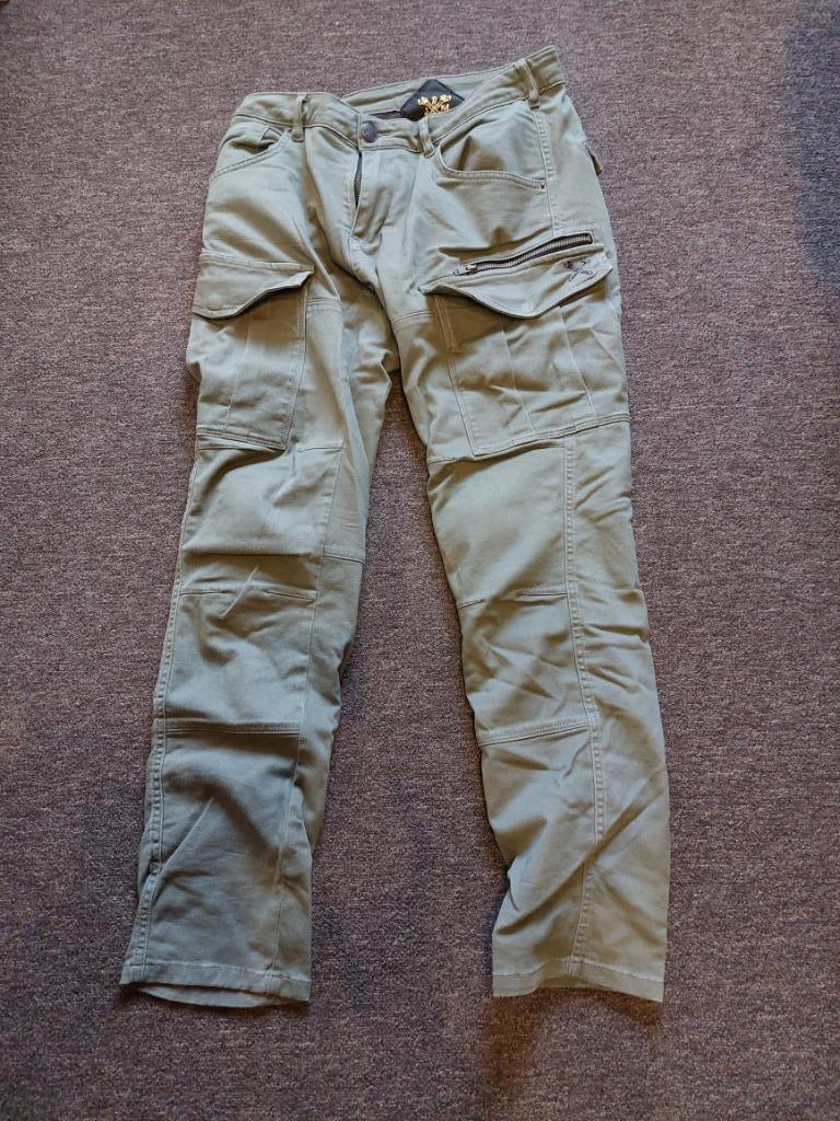 Pantalon moto avec protections et renforcé (W32/L32), Motos, Seconde main, Pantalon | textile, Enlèvement, XTM
