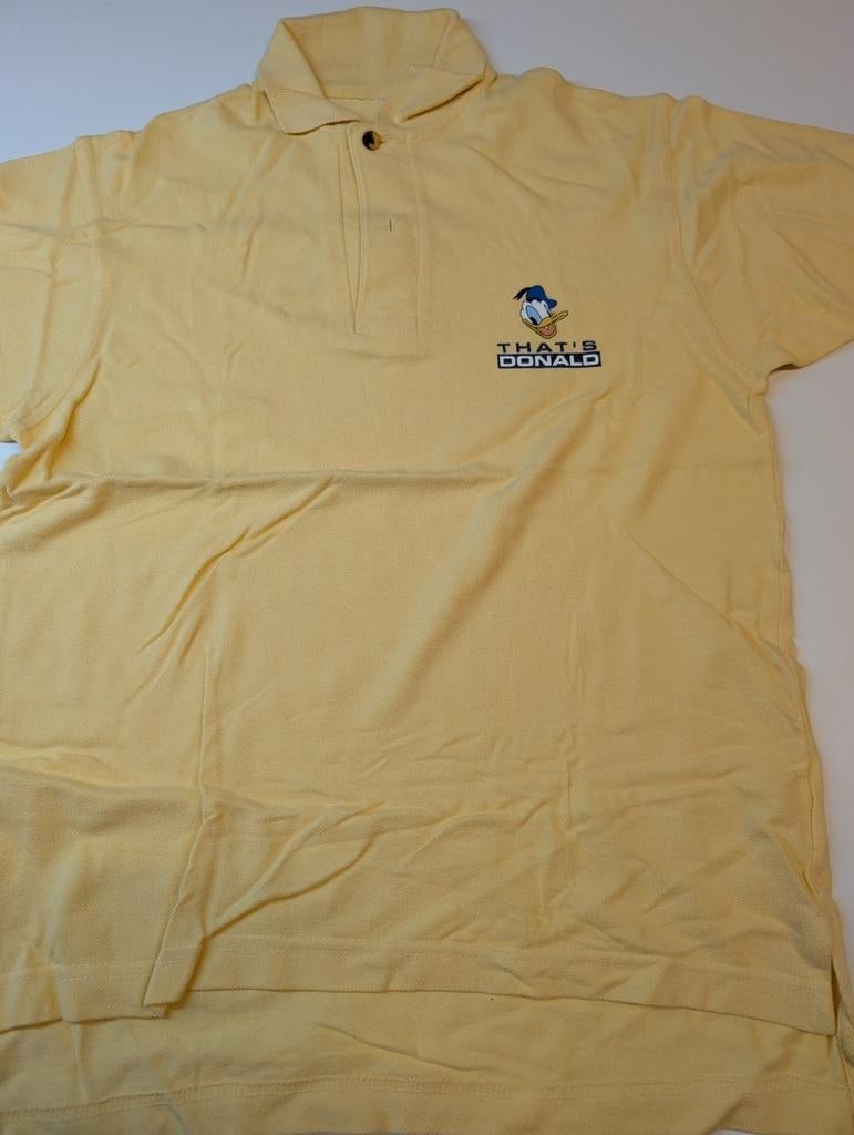 Disney licht gele polo met Donald Duck op, Ophalen of Verzenden, Donald Duck, Zo goed als nieuw, Kleding of Textiel
