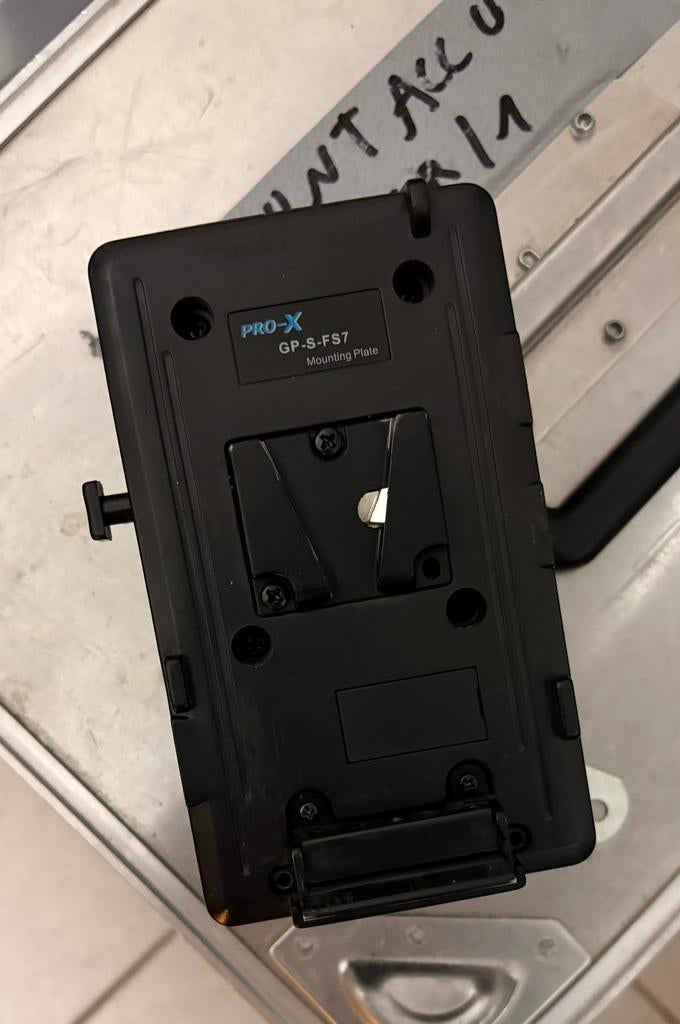 Vmount baterij plaat voot Sony FS7!, Audio, Tv en Foto, Ophalen of Verzenden, Zo goed als nieuw