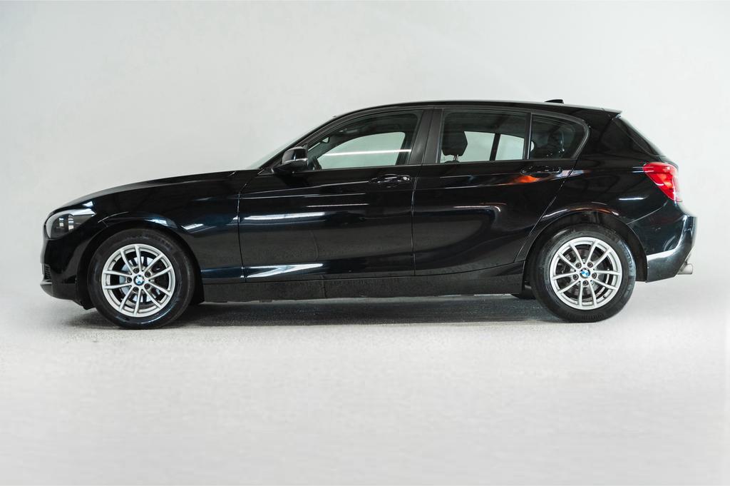 BMW 1-serie 116i Benzine 2012 Zwart, Auto's, BMW, 100 kW, Zwart, 4 cilinders, Zwart