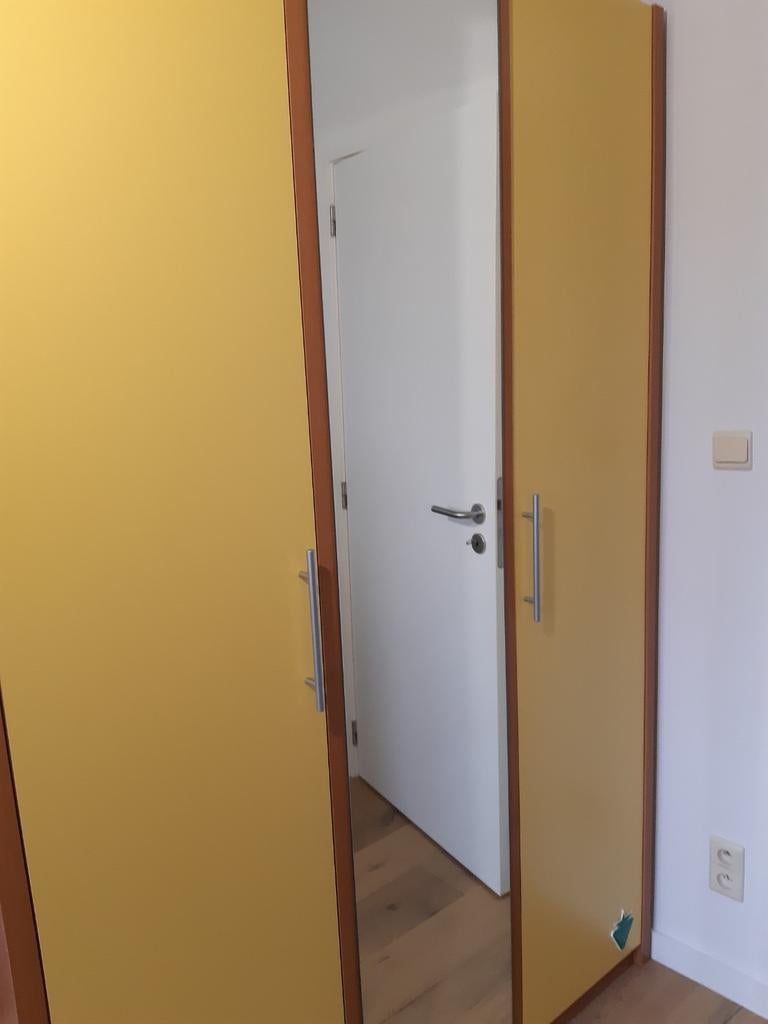 Armoire d’occasion avec miroir – marque Çilek, Ophalen, Gebruikt