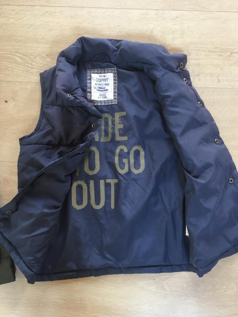 Regen kledij : jas, bodywarmer 116 122 , regenlaarzen  34, Gebruikt, Esprit.en  Kickers, Ophalen of Verzenden, Setje