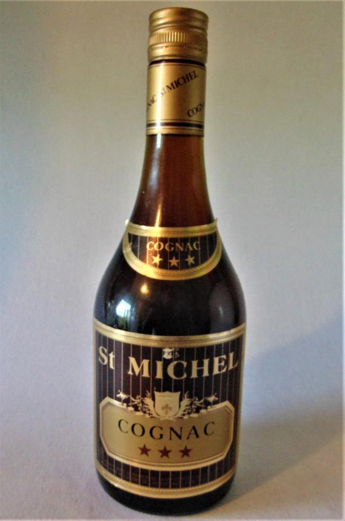 Ancienne bouteille de cognac st Michel, Collections, Neuf, Enlèvement ou Envoi, Pleine, Autres types