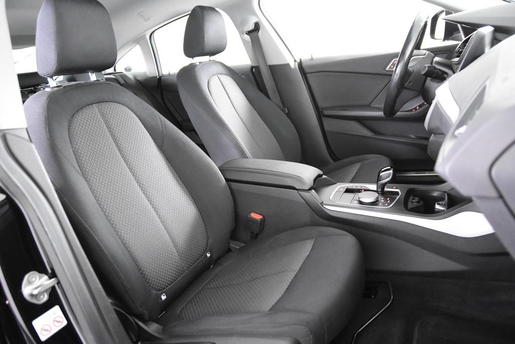 BMW 218i Gran Coupe *1ste Eigenaar*Navigatie*DAB*Carplay*, 4 deurs, Stof, Zwart, 1365 kg