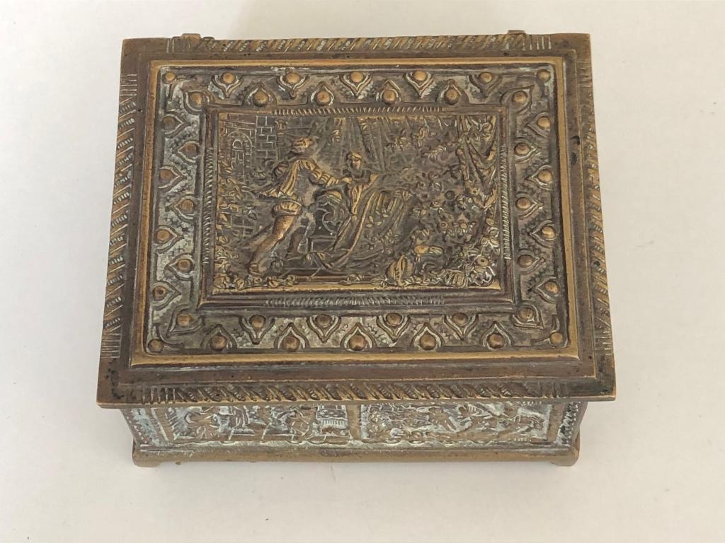 Antiek bronzen kistje, Antiek en Kunst, Ophalen of Verzenden