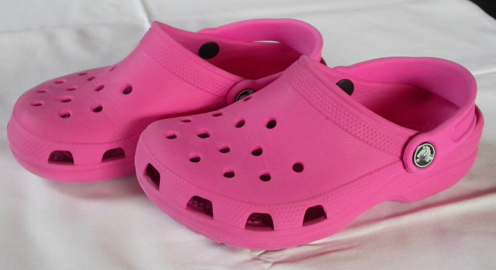 CROCS rose  pt 31-32, Enlèvement ou Envoi, Utilisé, Fille