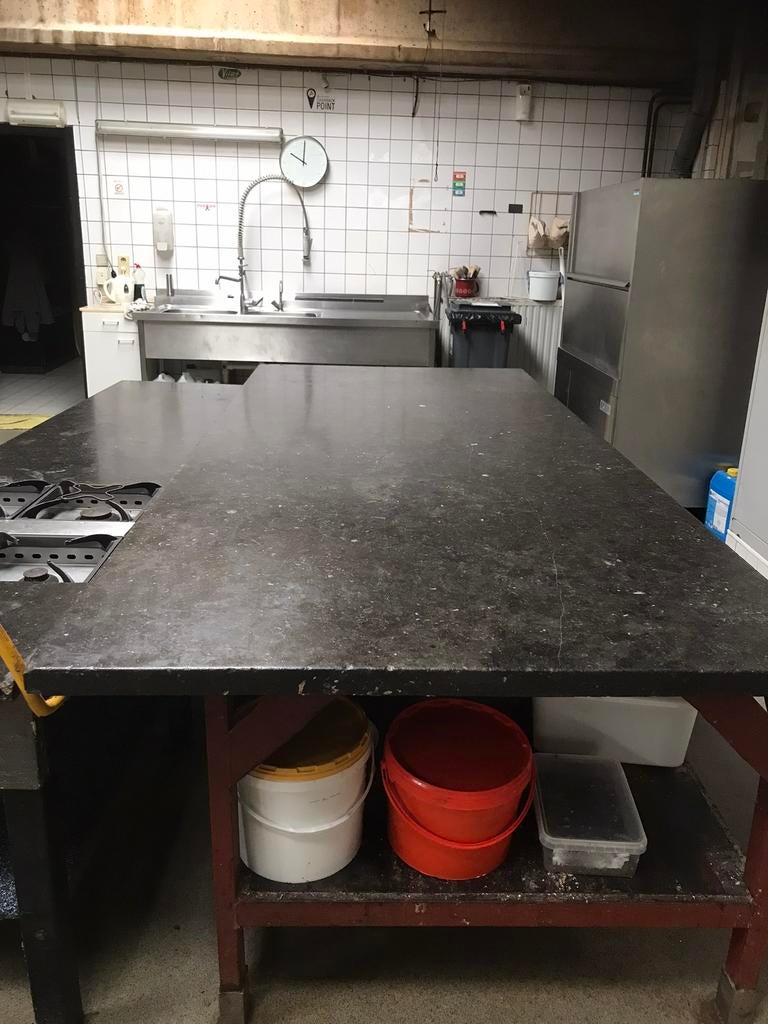 Natuursteen tafel(s), Ophalen, Gebruikt
