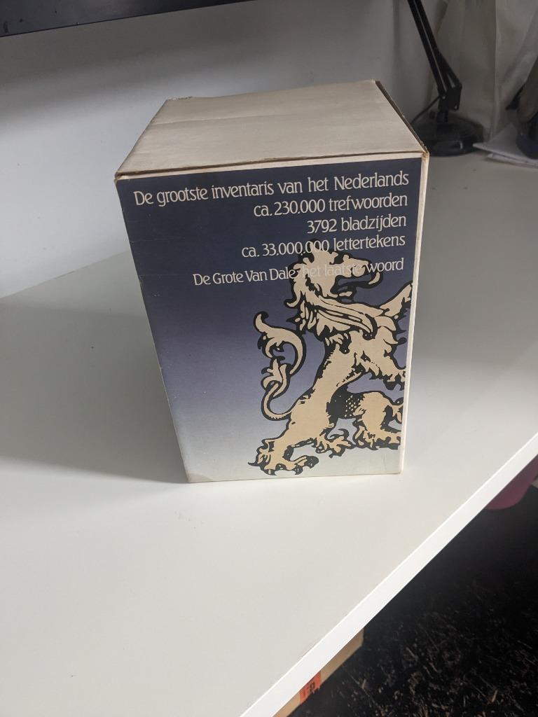 Van Dale woordenboek, Boeken, Woordenboeken, Ophalen of Verzenden, Gelezen, Van Dale, Nederlands