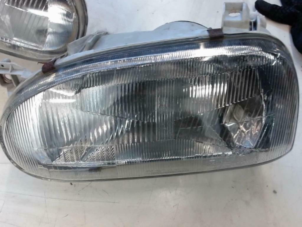 optique de phare avant  gauche volkswagen golf 3, Enlèvement ou Envoi, Utilisé, Nissan