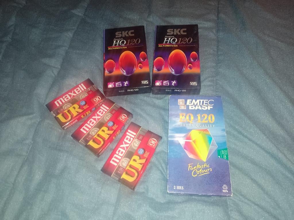 Te koop set VHS en audiocassettes, Ophalen of Verzenden, Nieuw in verpakking, Onbespeeld