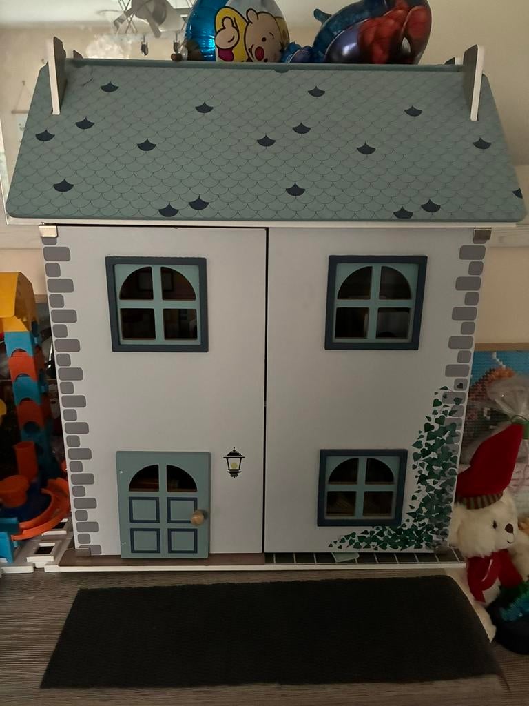 Houten poppenhuis te koop, Ophalen, Gebruikt, Poppenhuis