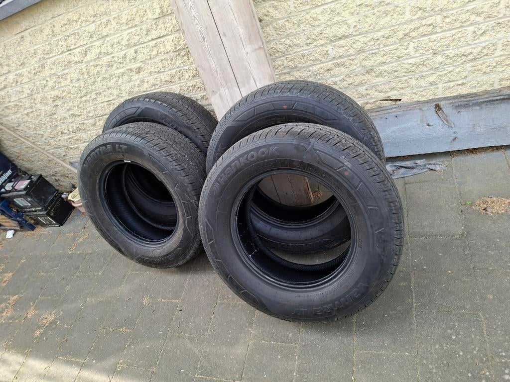 Hankook vantra lt 235 65r16c 121 119r 300KM gebruikt, Ophalen