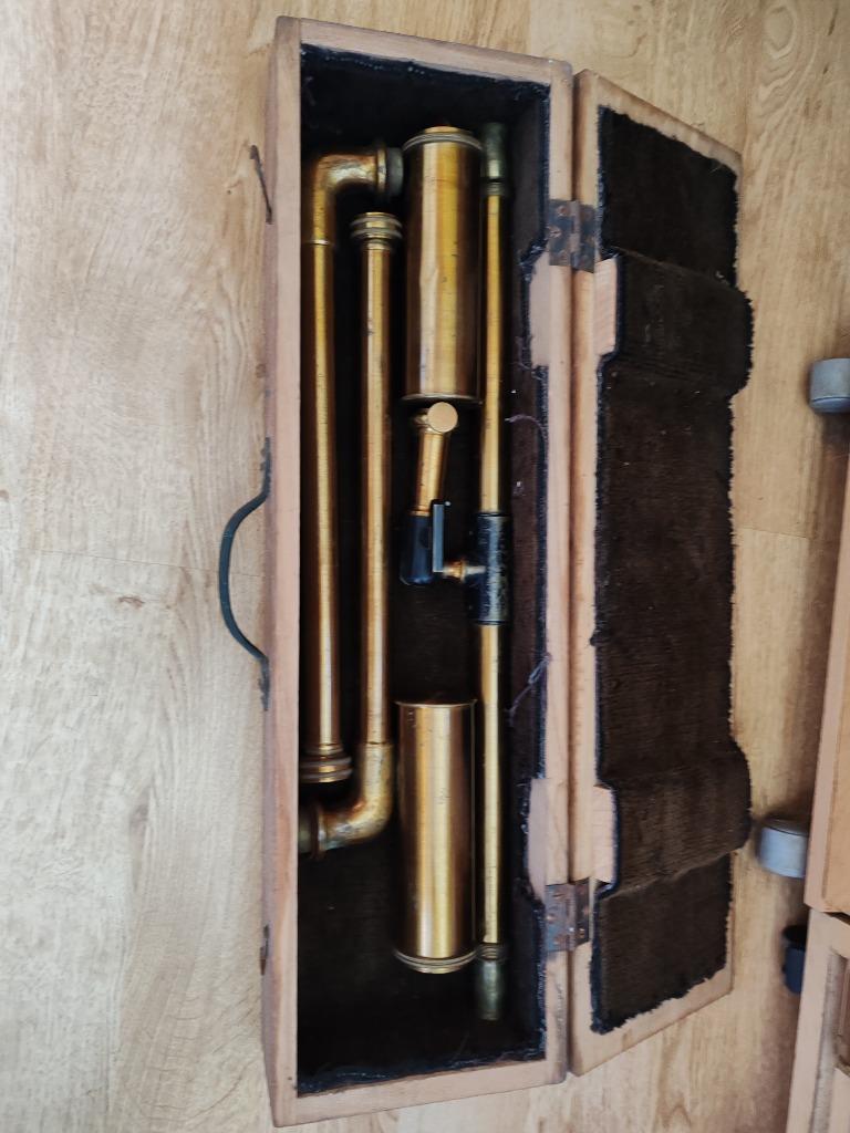 Eeuwenoud gereedschap, Ophalen