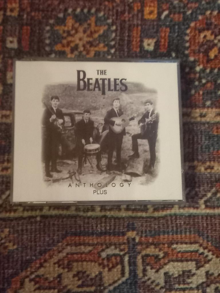 Dubbele Cd van The Beatles, Cd's en Dvd's, Ophalen of Verzenden, Zo goed als nieuw, Poprock