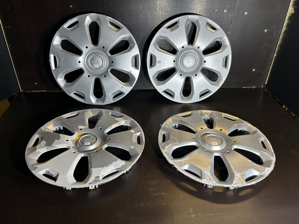 4 enjoliveurs d’origine Ford fiesta ka fusion 14", Autos : Divers, Enjoliveurs, Utilisé, Enlèvement ou Envoi
