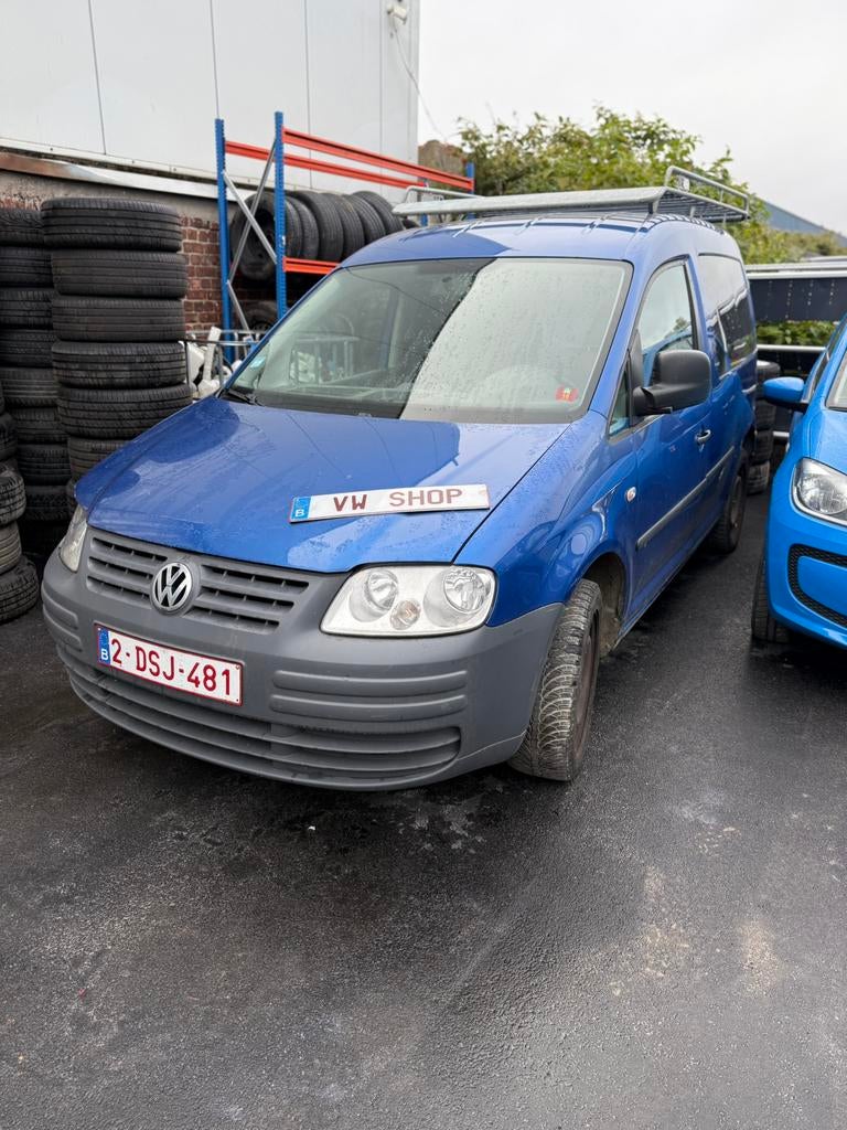 VW CADDY III 1.9tdi piece disponible