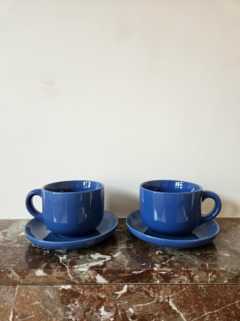 Grote blauwe tassen, Huis en Inrichting, Keuken | Servies, Zo goed als nieuw, Kop(pen) en/of Schotel(s), Keramiek, Ophalen of Verzenden