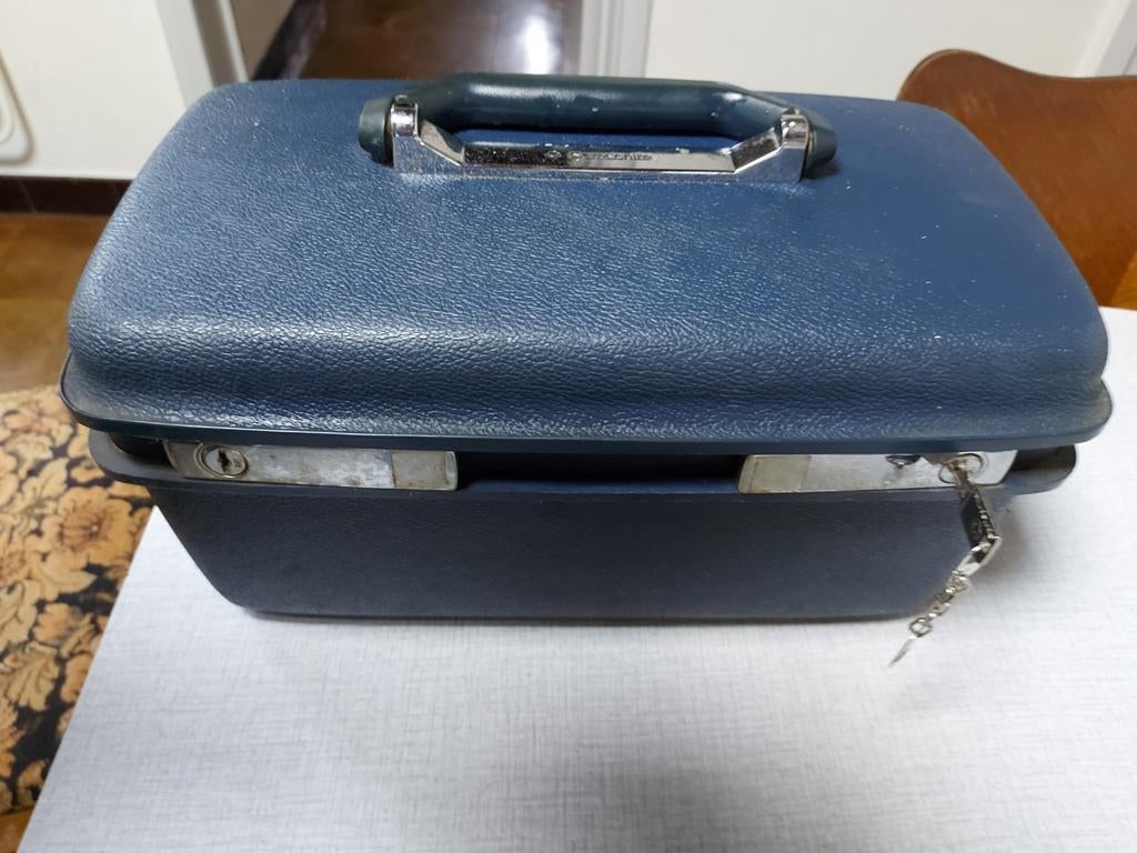 Trousse de beauté vintage Samsonite, Bijoux, Sacs & Beauté, Boîtes de maquillage & Beauty case, Enlèvement ou Envoi