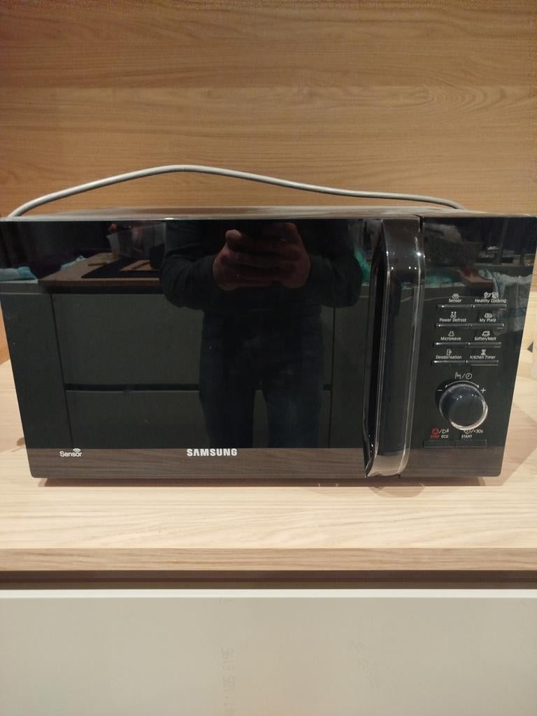 Micro ondes Samsung, Enlèvement, Utilisé