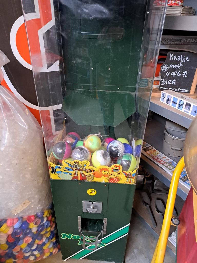 Capsule automaat NovaMax, Ophalen