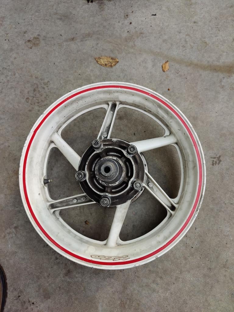 Roue arrière Honda fireblade SC 33, Enlèvement ou Envoi