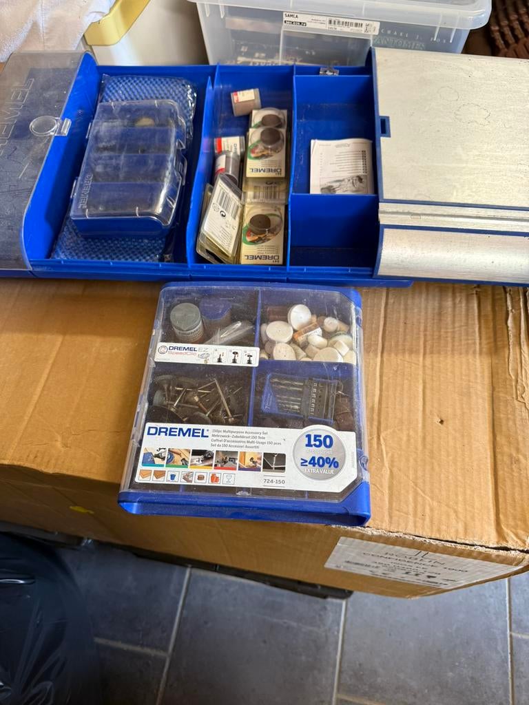Lot d’accessoires dremel plus rangement, Enlèvement ou Envoi, Neuf