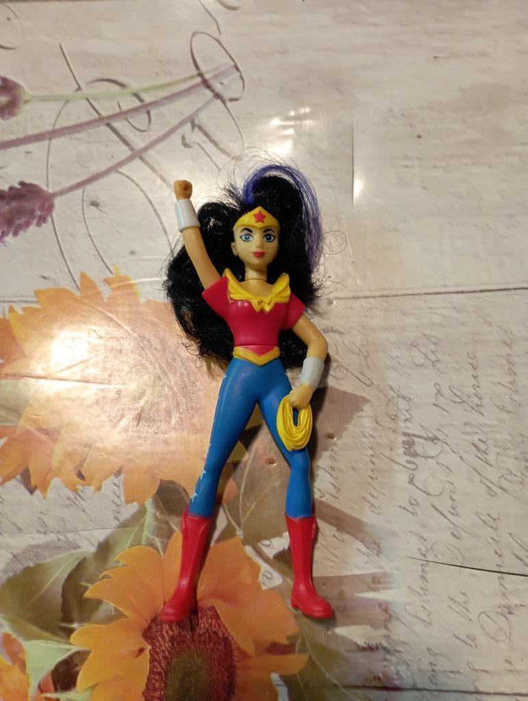 Figurine Wonder Woman., Enlèvement ou Envoi, Comme neuf
