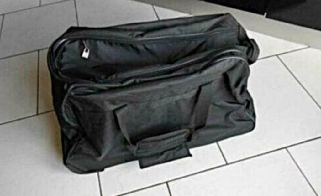 tupperware: grote „transport-, reis” tas met..., Ophalen of Verzenden, Nieuw, Blauw, Uitschuifbare handgreep