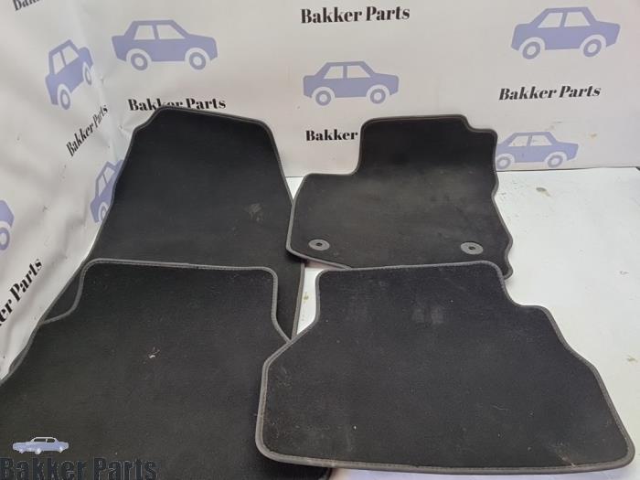 Kit tapis d'un Ford B-Max, -, -, 3 mois de garantie, -